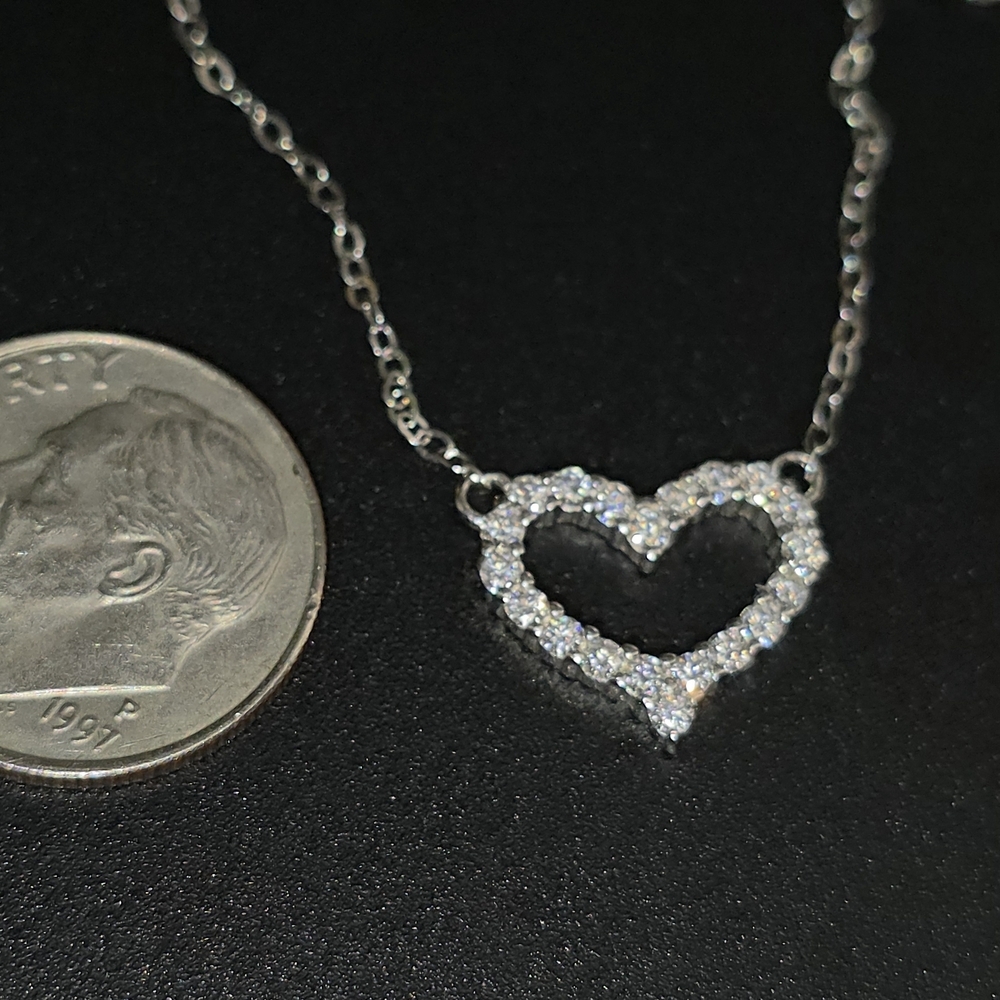 ✨ Moissanite Open Heart Necklace – S925 Sterling Silver (18”) - Picture 2 of 4